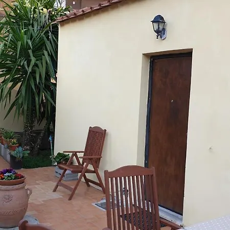 Casa Oberdan 韦莱特里